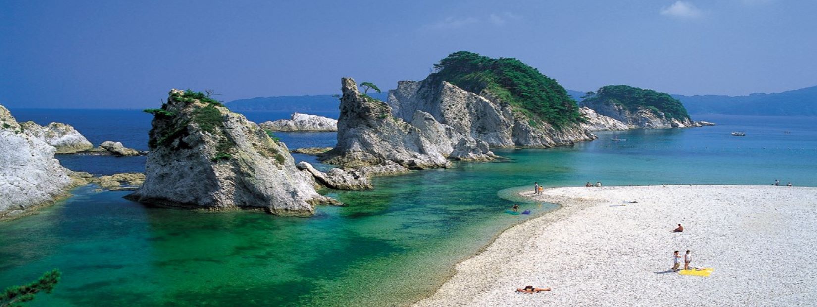 夏の浄土ヶ浜(宮古市)