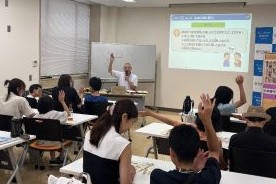 ジェイフレック講師による講話の様子
